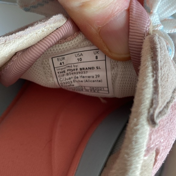 HOFF Barcelona women’s sneakers shoes suede Sz 41 EUC - Picture 6 of 7